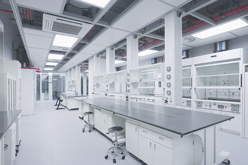 芒康实验室革新：安全与科技的现代融合